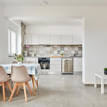 Apartmani Ivana Умаг Экстерьер фото