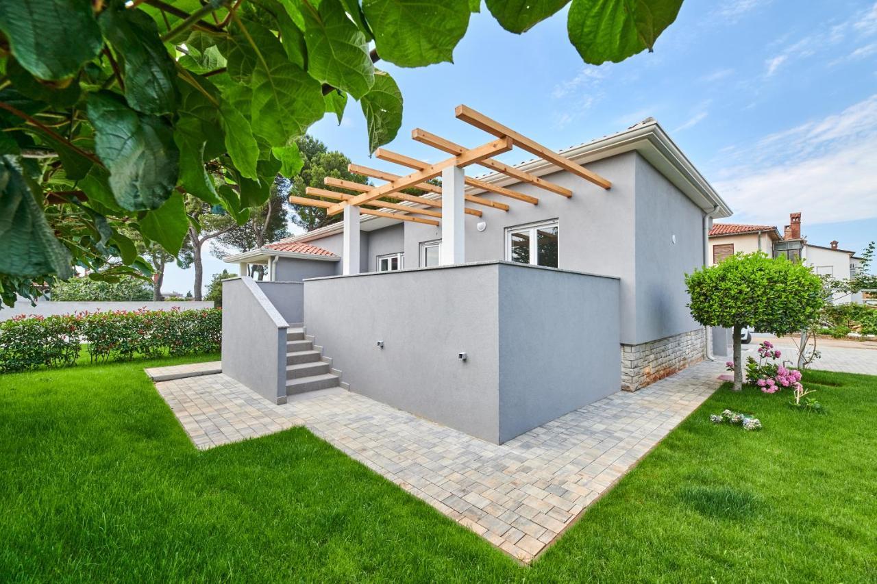 Apartmani Ivana Умаг Экстерьер фото