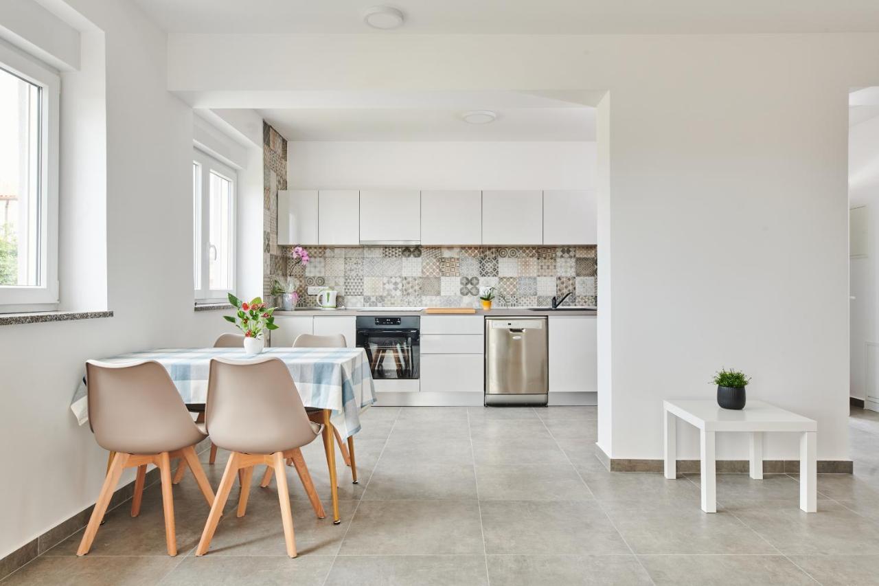 Apartmani Ivana Умаг Экстерьер фото